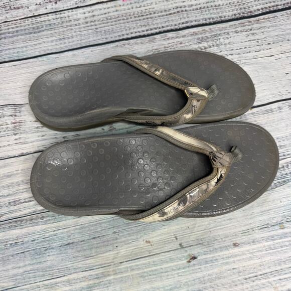 Vionic Grey Flip Flop Sandals Women’s Size 11 Comfort Orthotic Arch Support - Picture 1 of 3